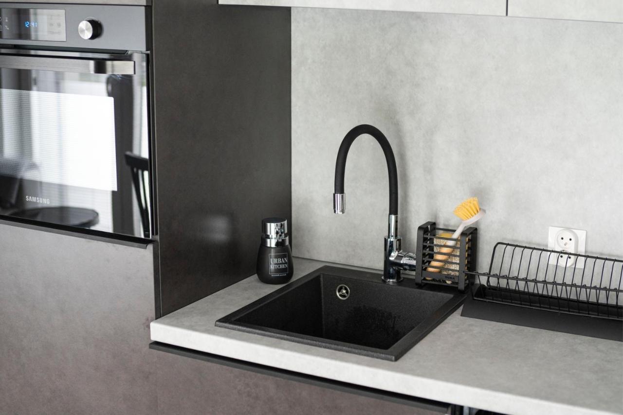Centre Netflix- Greenpark - River Apartment