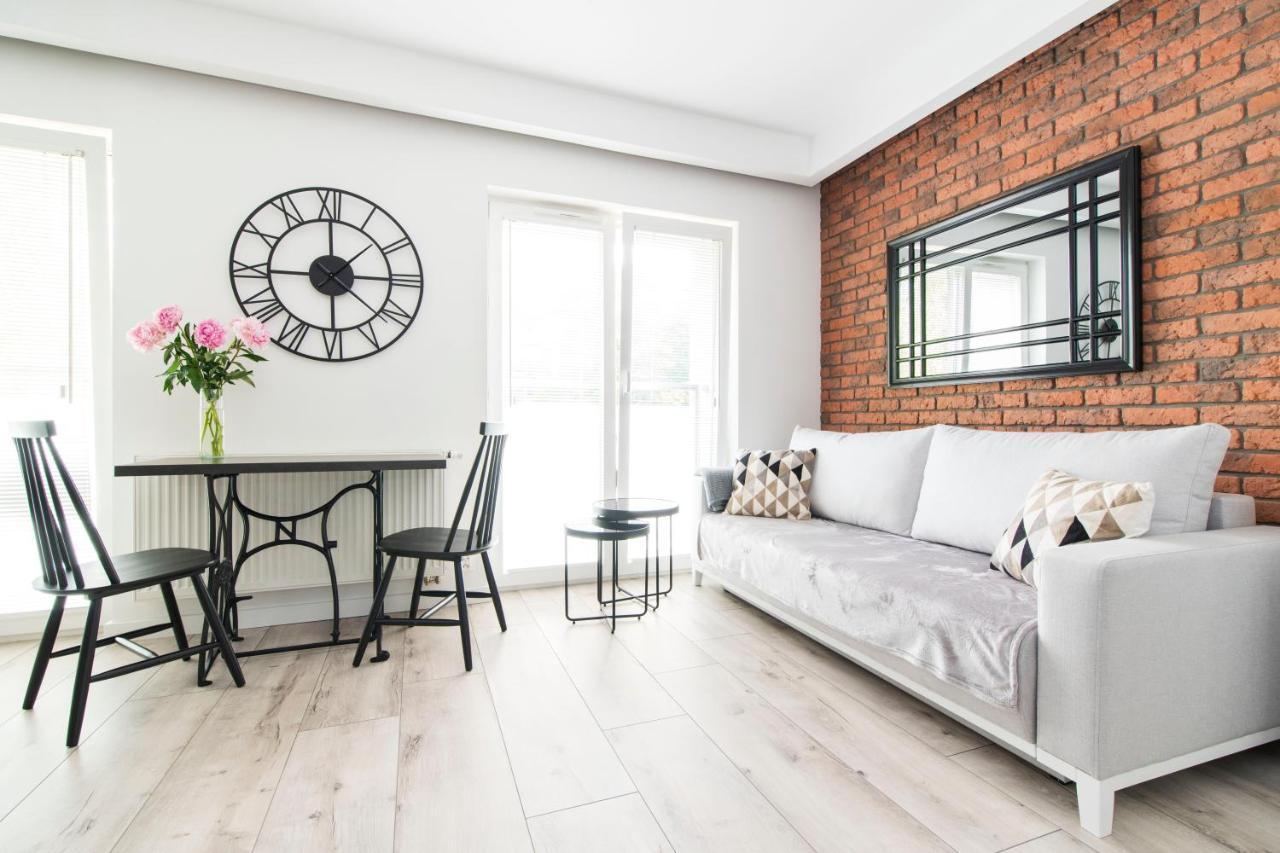 Apartment Centre Netflix- Greenpark - River *